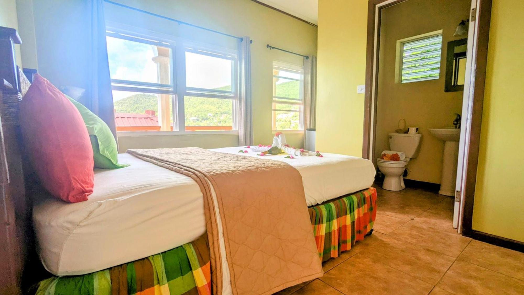 Sunset Lane Hotel Laborie Quarto foto